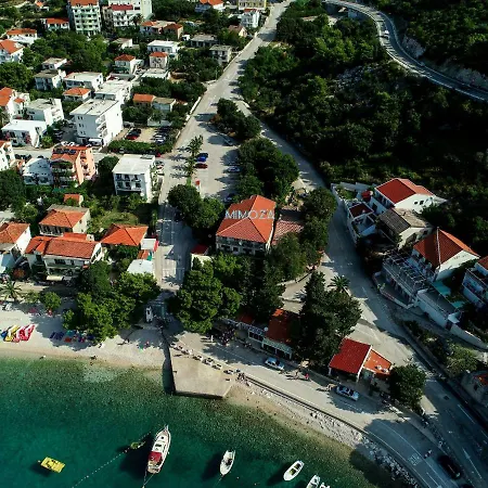 Mimoza * Drvenik (Split-Dalmatia)
